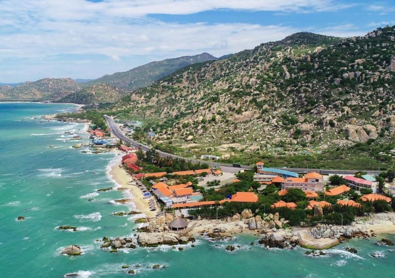 Hòn Cò Resort - Cà Ná Thon Lac Nghiep Exterior foto